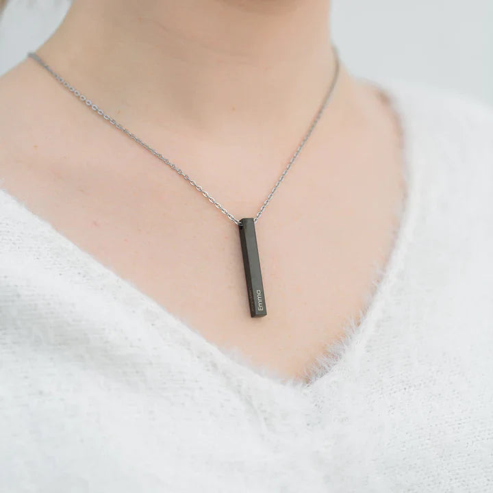 3D Engraved Bar Necklace - Personalized Elegance